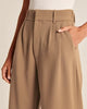 Taillierte Hose mit weitem Bein